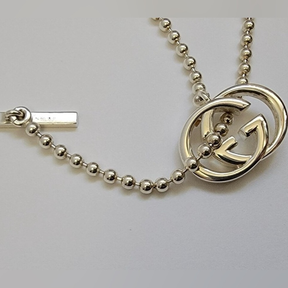 Gucci Silver Beaded Necklace with Iconic Logo